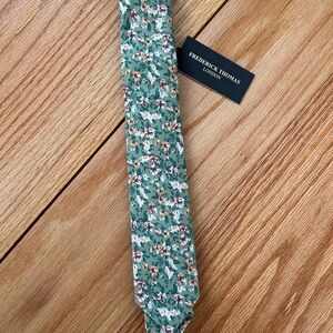 Green Floral Men's Tie